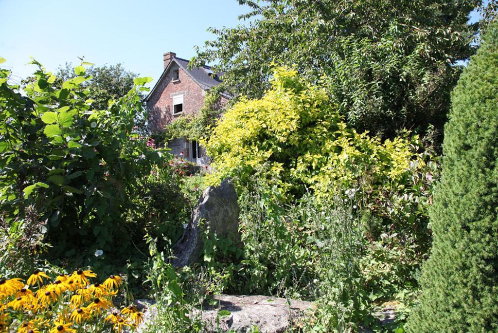 Avesnes-sur-Helpe La Citadelle D'Hututu B&B 외부 사진