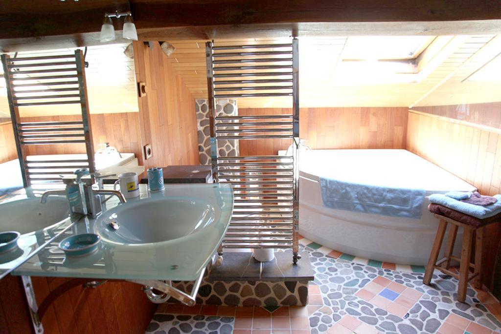 Avesnes-sur-Helpe La Citadelle D'Hututu B&B 객실 사진