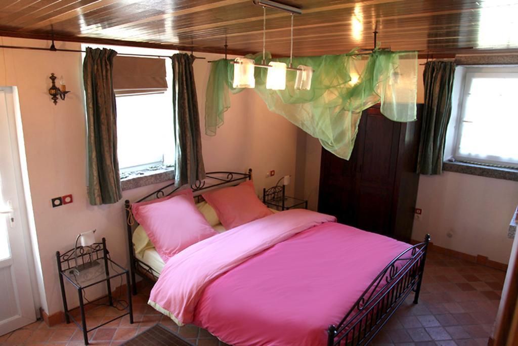 Avesnes-sur-Helpe La Citadelle D'Hututu B&B 객실 사진