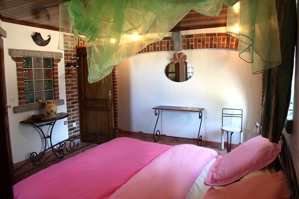 Avesnes-sur-Helpe La Citadelle D'Hututu B&B 객실 사진